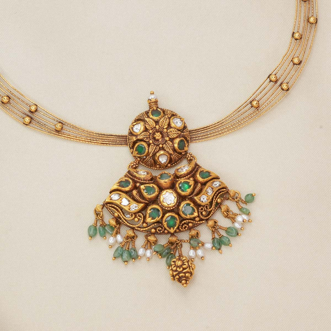 Chic and Trendy Nagas Short Necklace