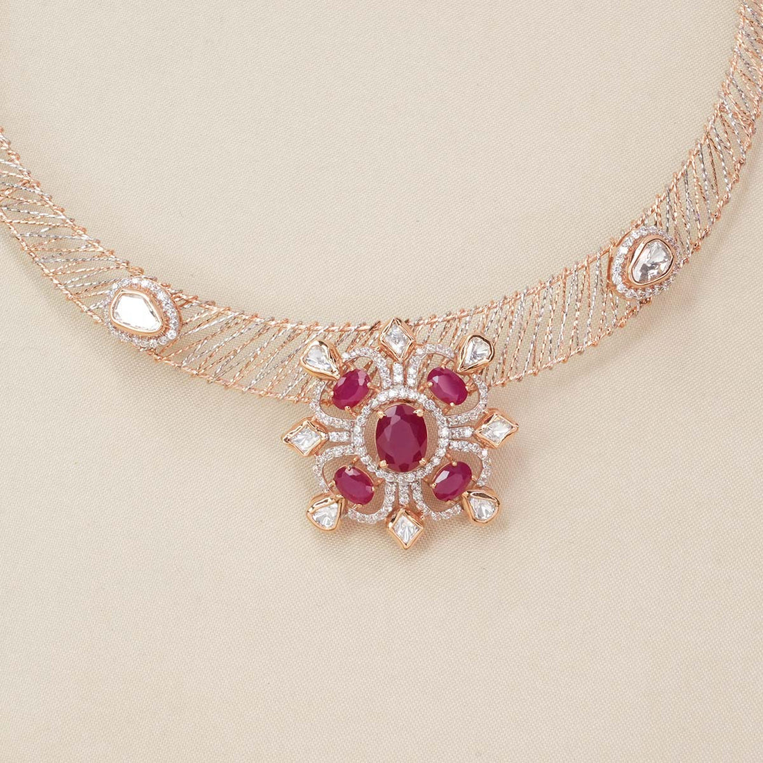 Unique Floral Short Necklace Set
