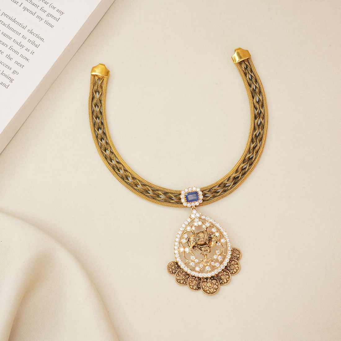 Sakthi Short Necklace