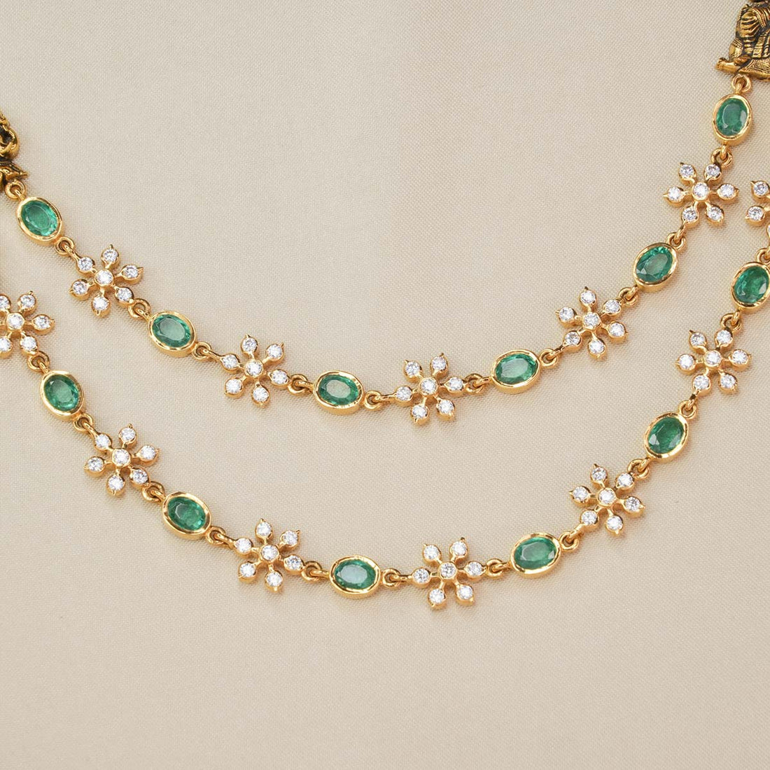 Double layer Short Necklace