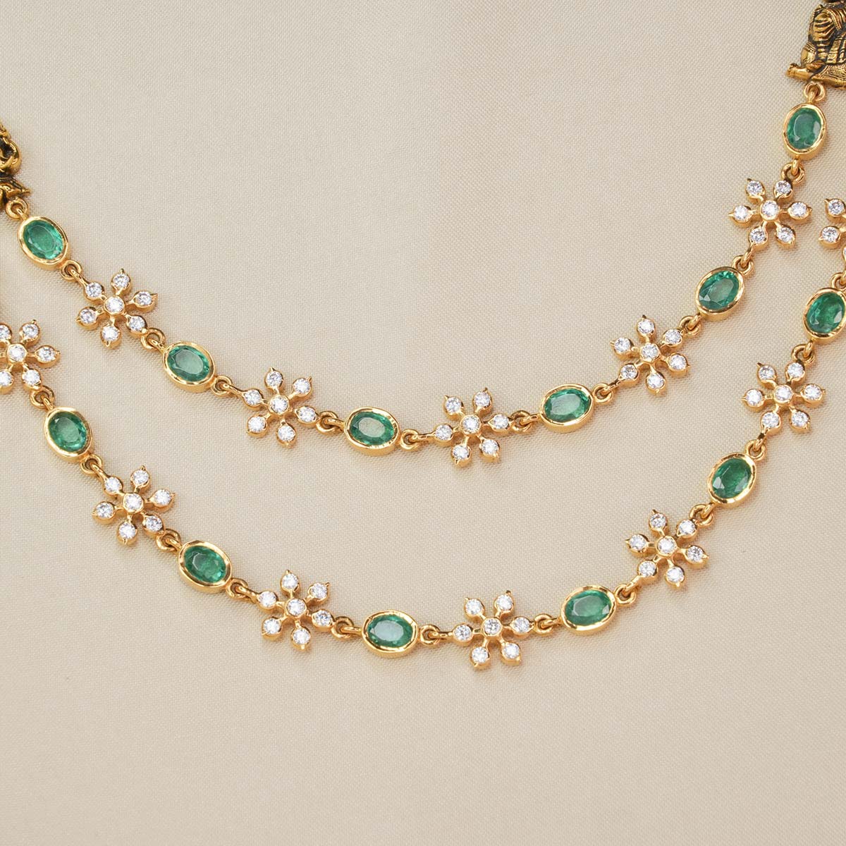 Double layer Short Necklace