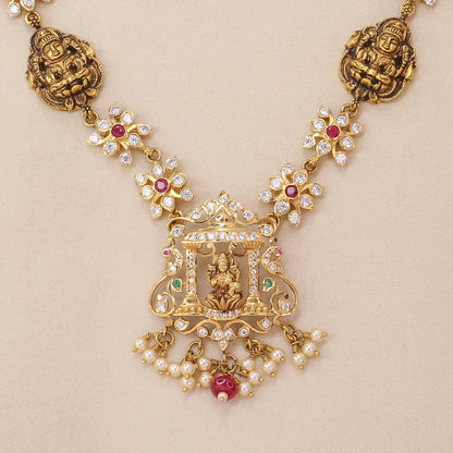 Dazzling Short Necklace