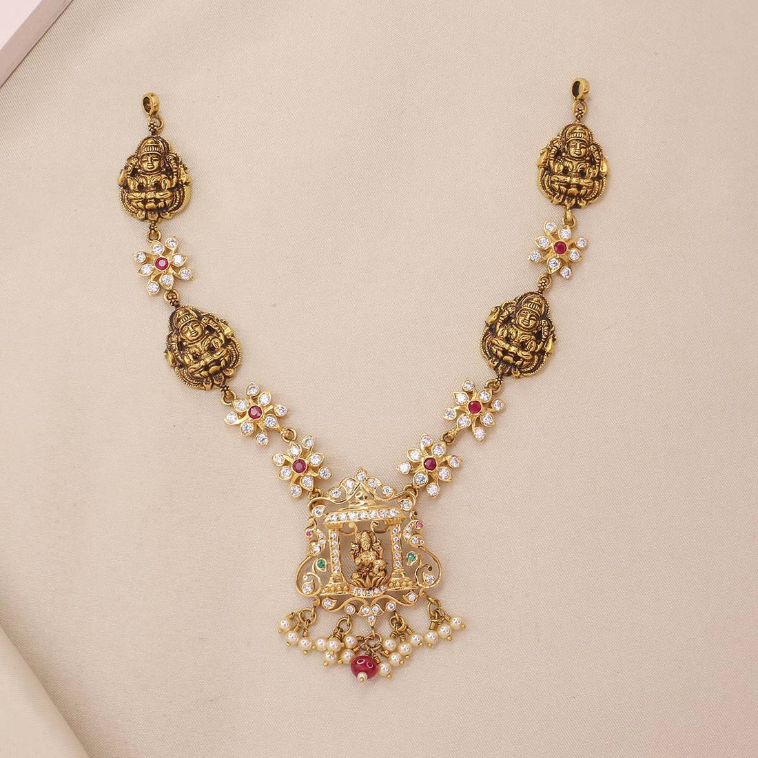 Dazzling Short Necklace