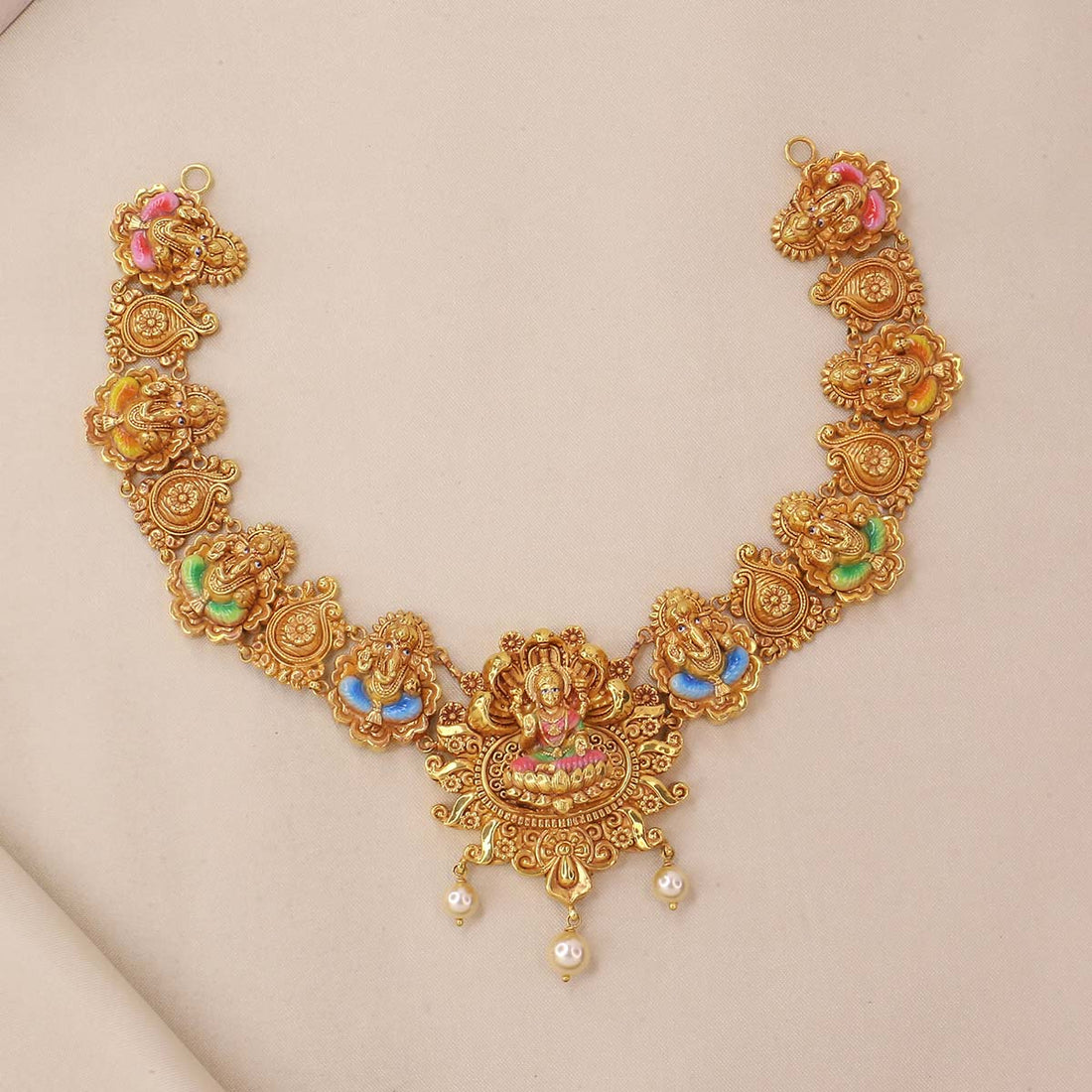 Jashwanthi Short Necklace