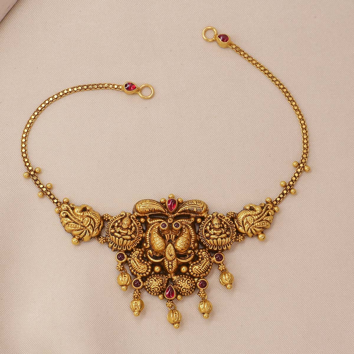 Shivyasri Short Necklace