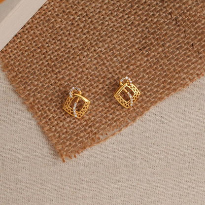 Rishvikha Short Necklace Set