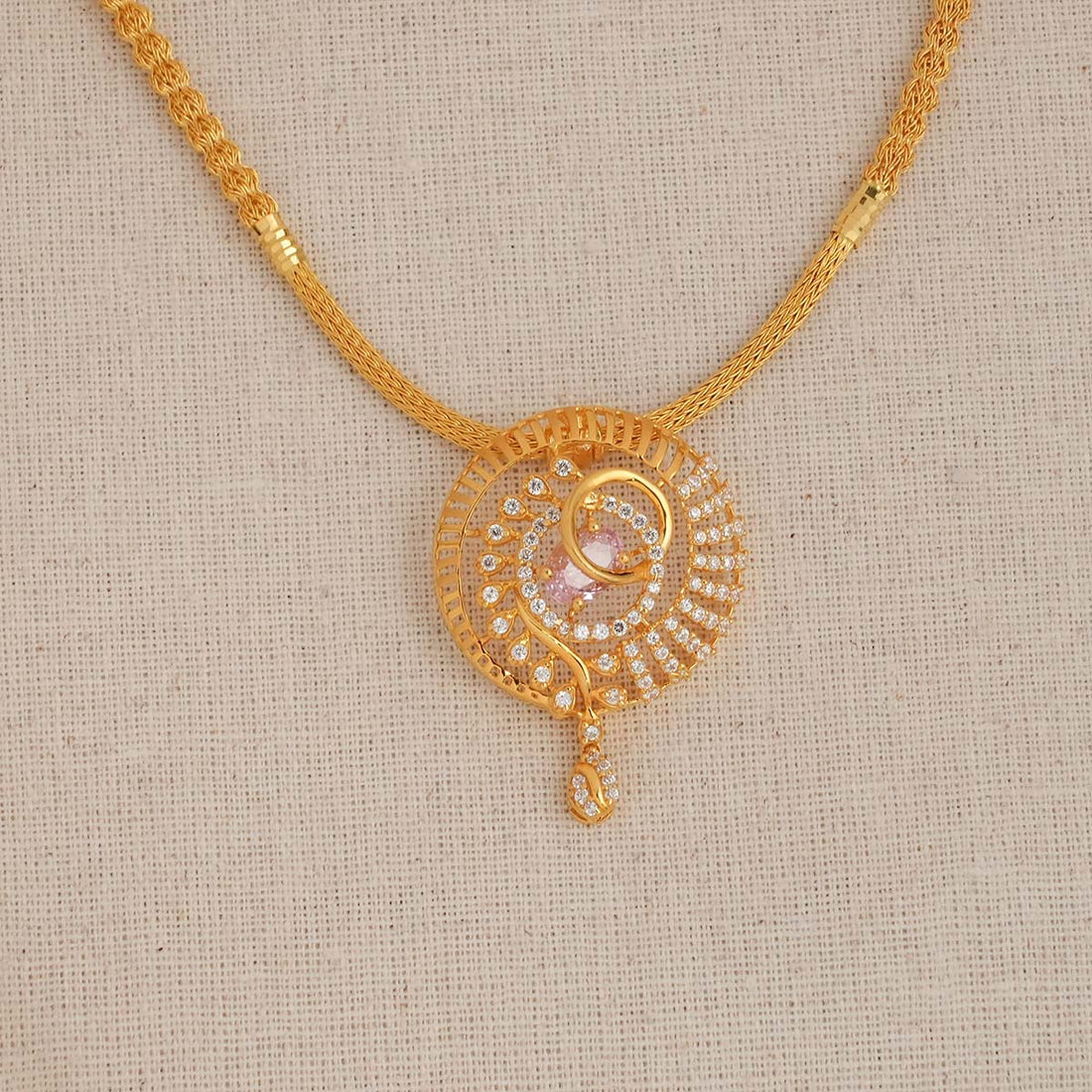 Shervikha Short Necklace Set