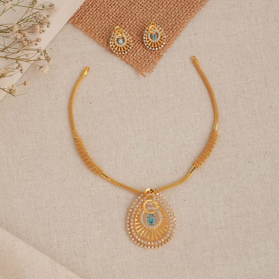 Sparkle Short Necklace Set