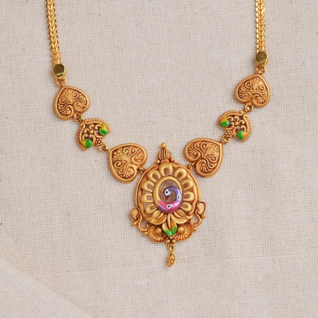 Shriya Short Necklace