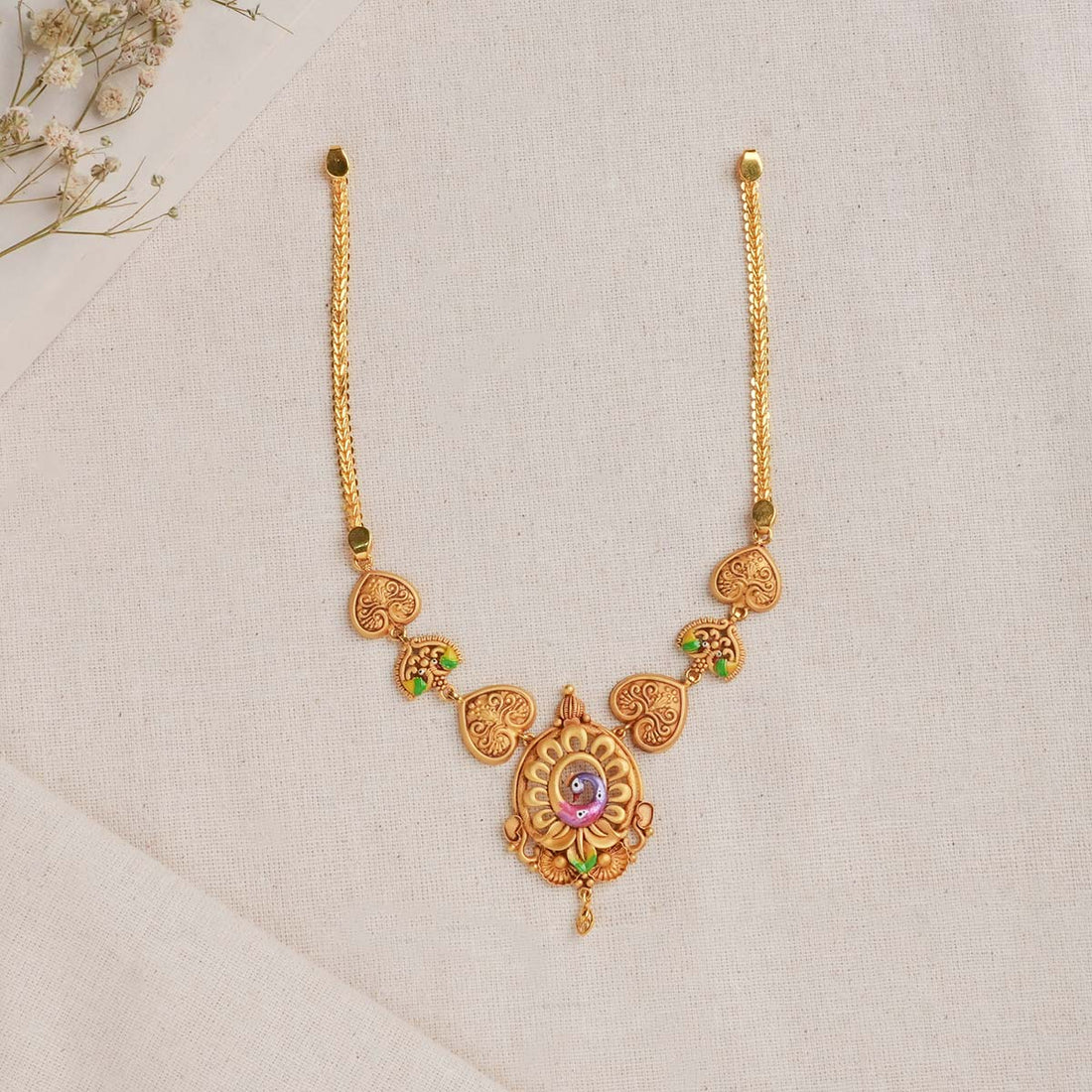 Shriya Short Necklace