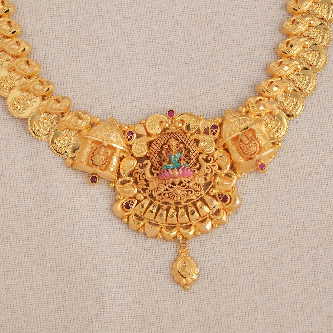 Lakshmi Kaasumala Short Necklace