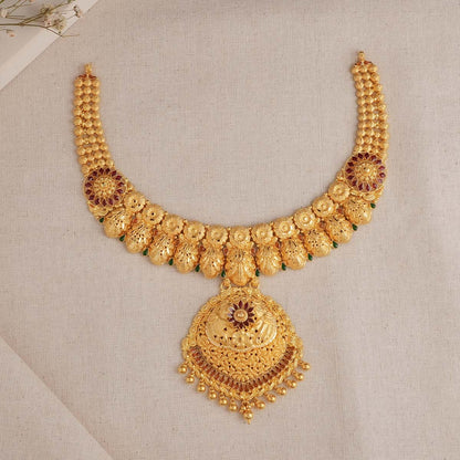 Bindhusri Short Necklace