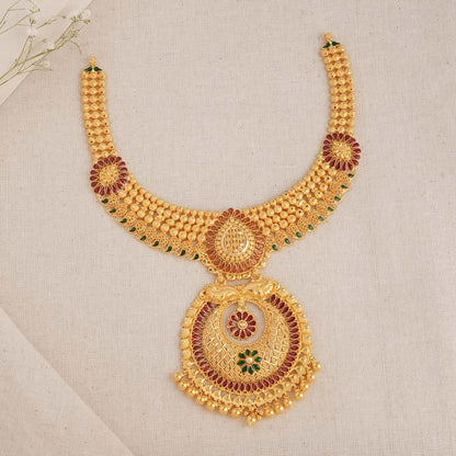 Timeless Elegance Short Necklace