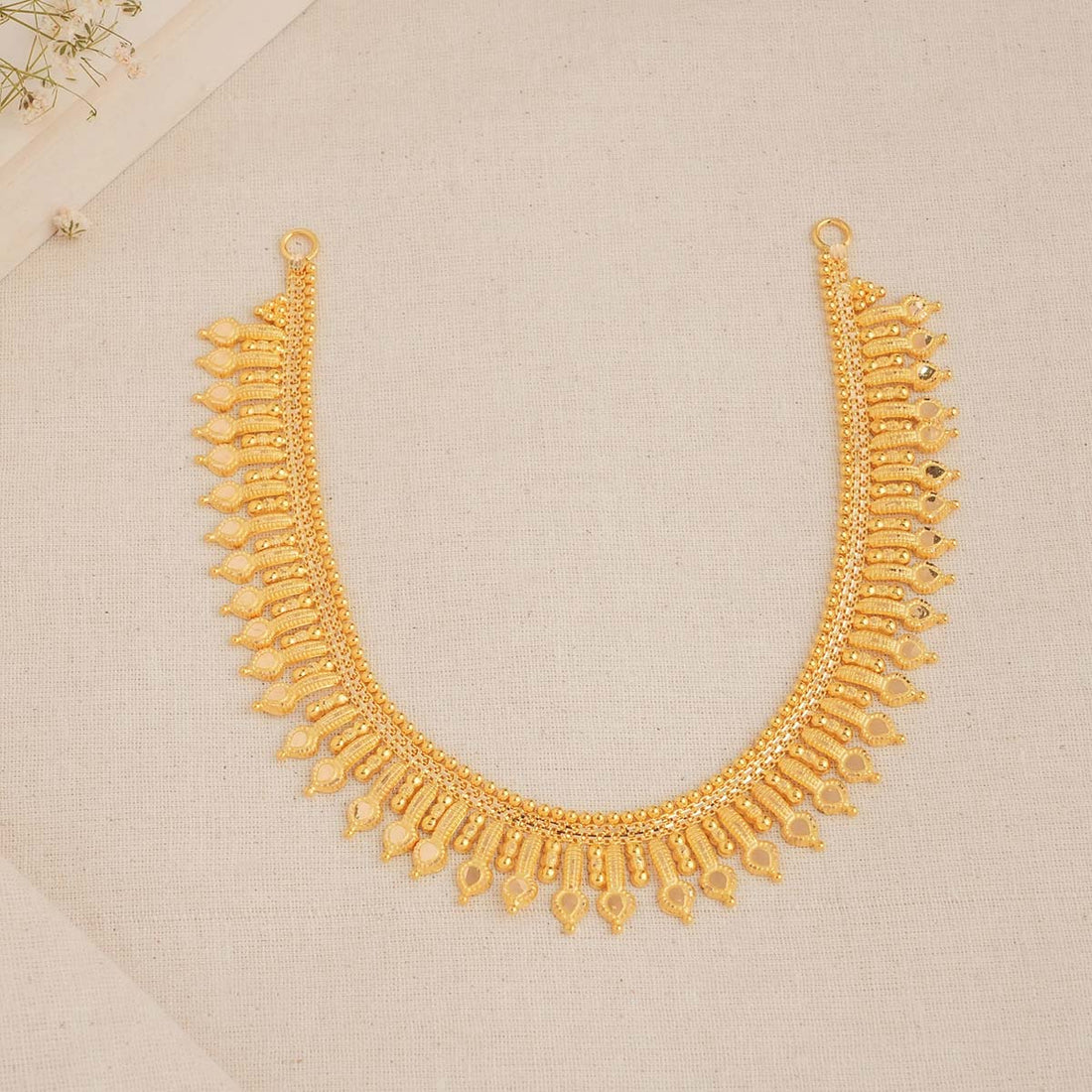 Yalinisri Short Necklace