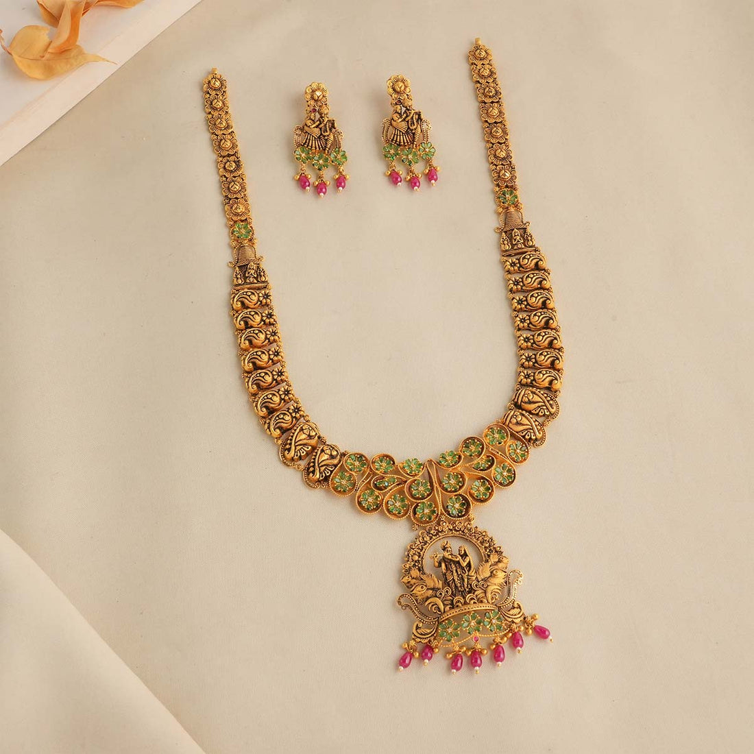 Luxurious Antique Long Necklace Set
