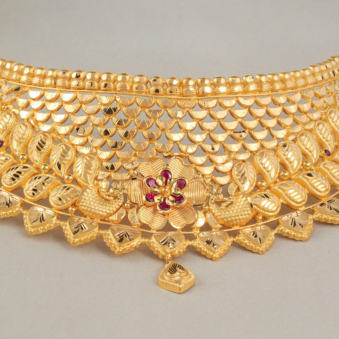 Attractive Gold Choker