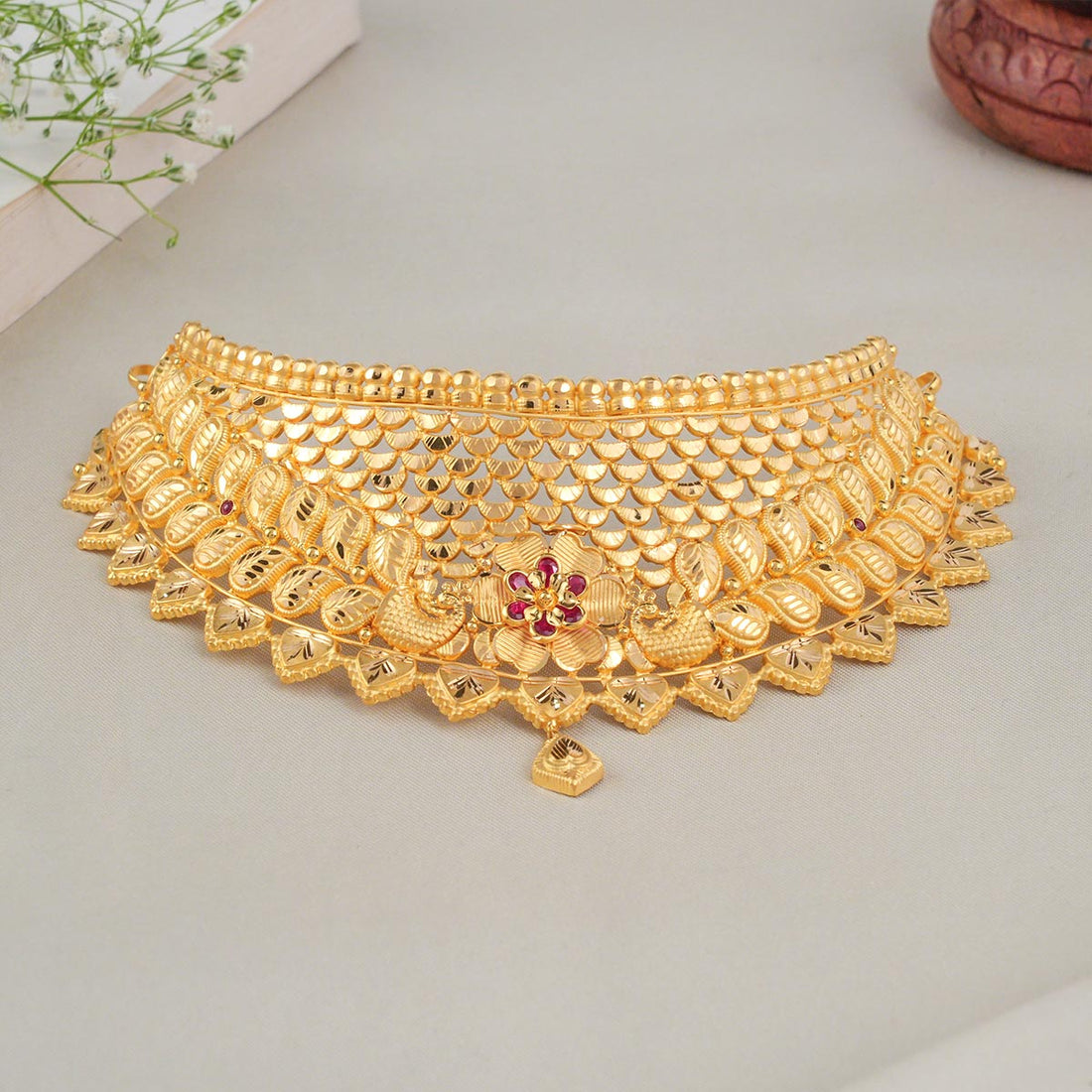 Attractive Gold Choker