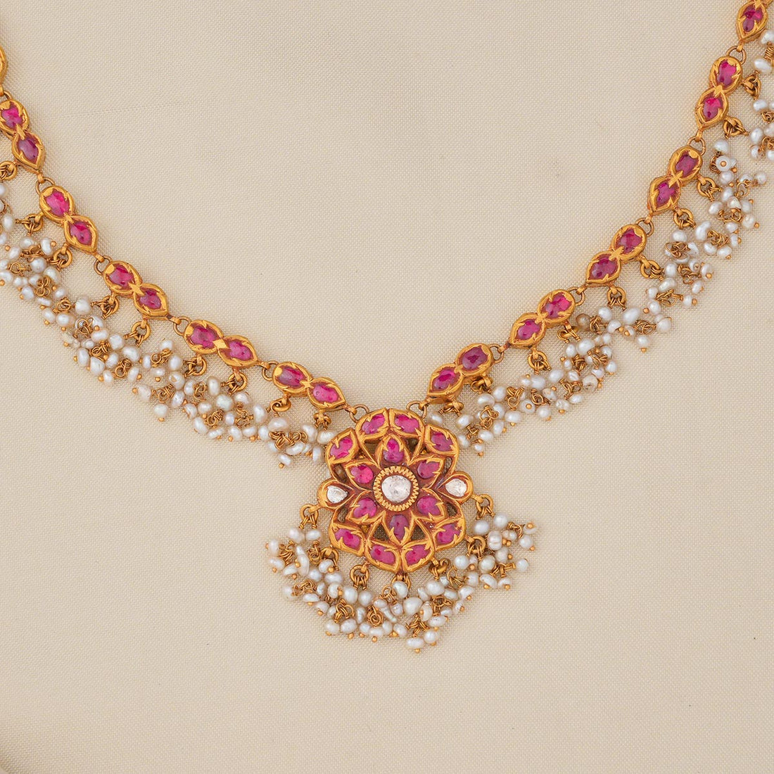 Dazzle Nagas Short Necklace