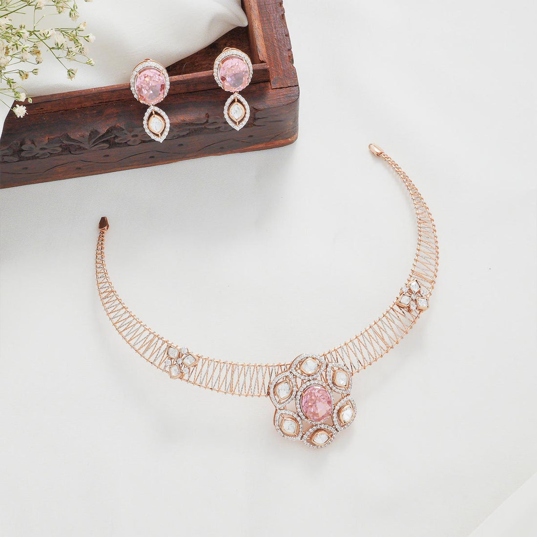 Akshaya Short Necklace Set