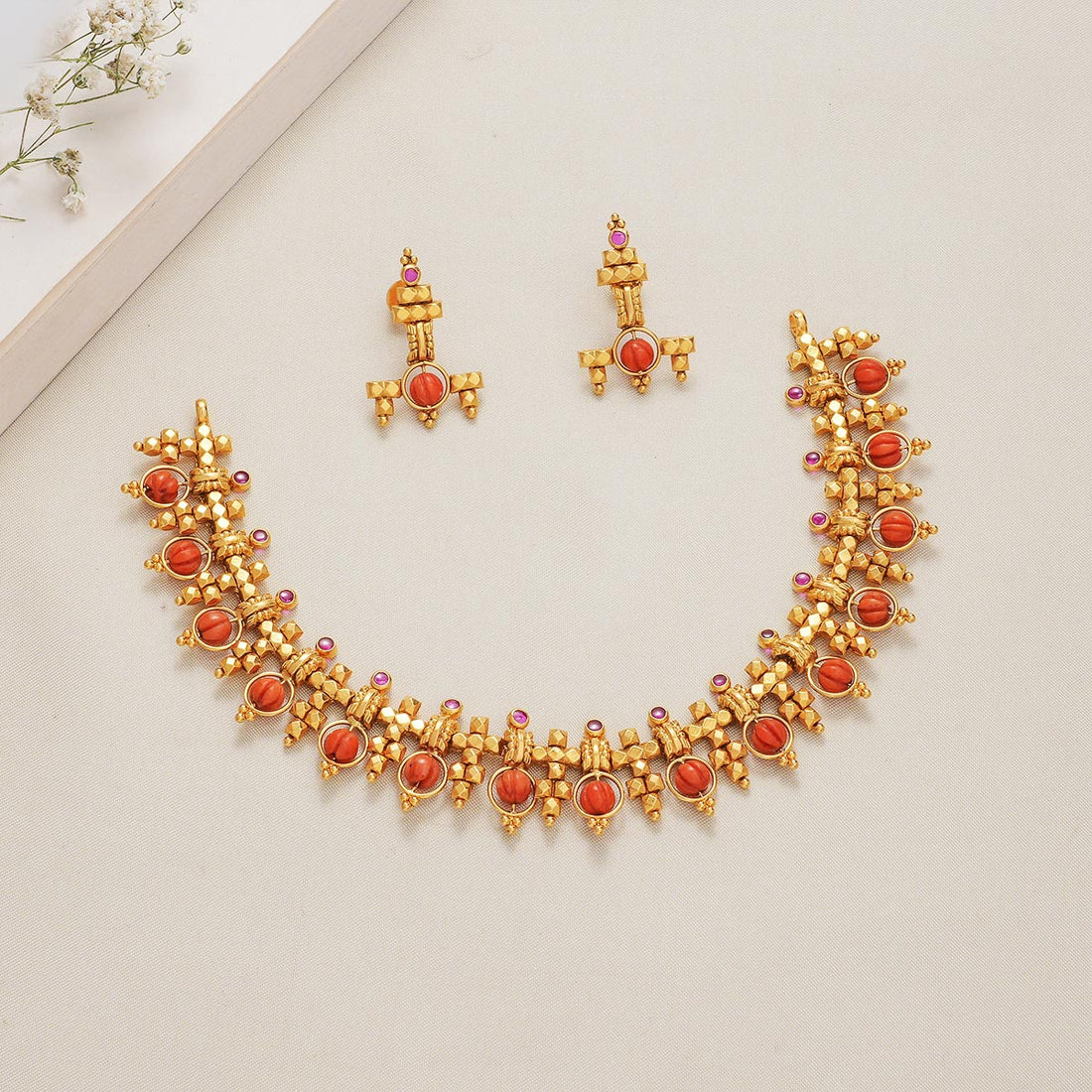 Shervina Charm Short Necklace Set