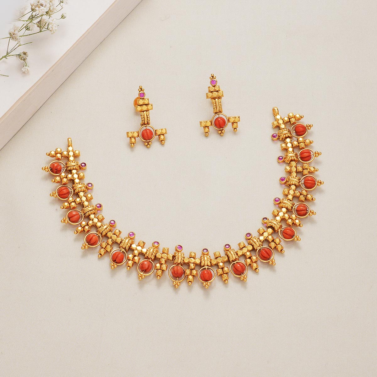 Shervina Charm Short Necklace Set
