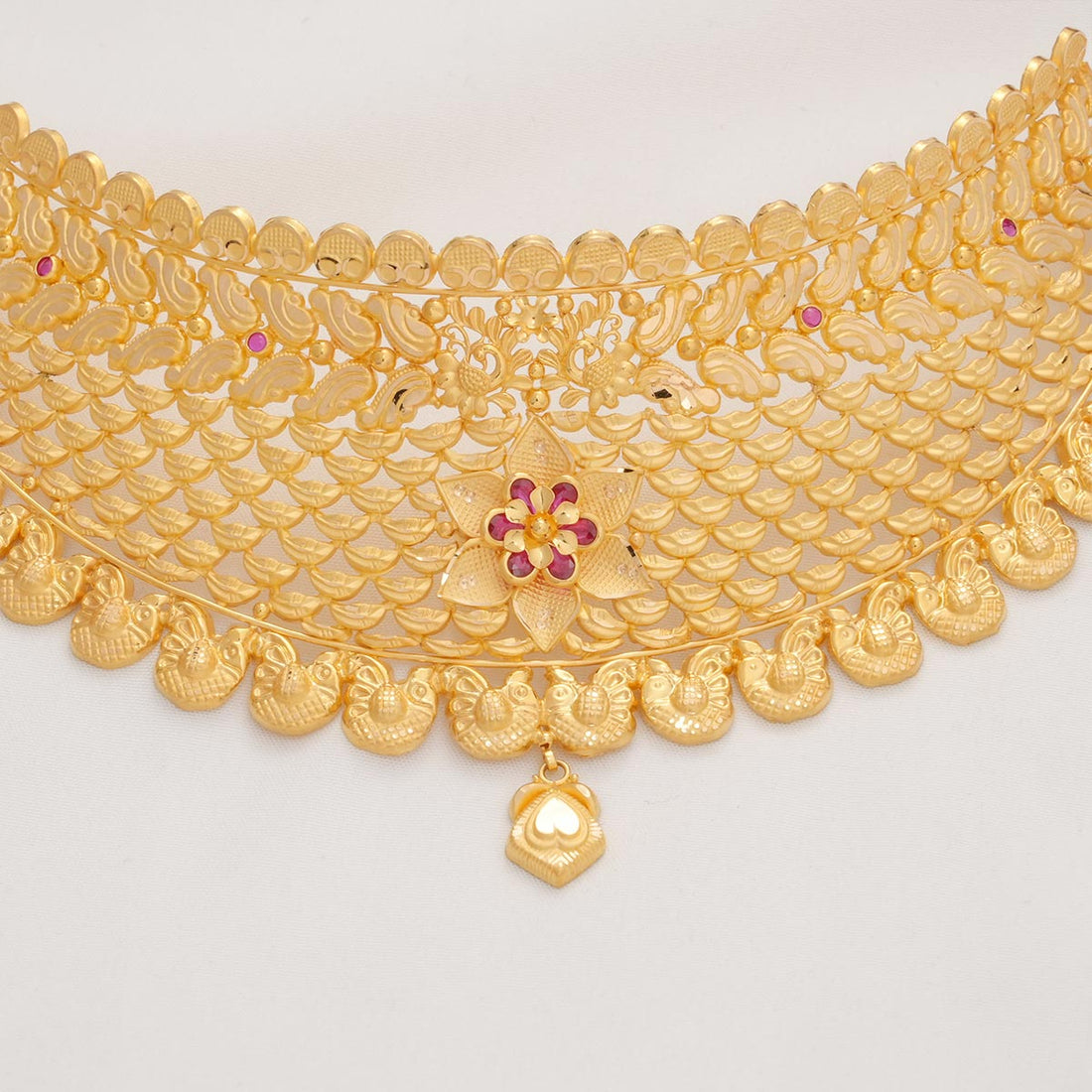 Rithisha Gold Choker