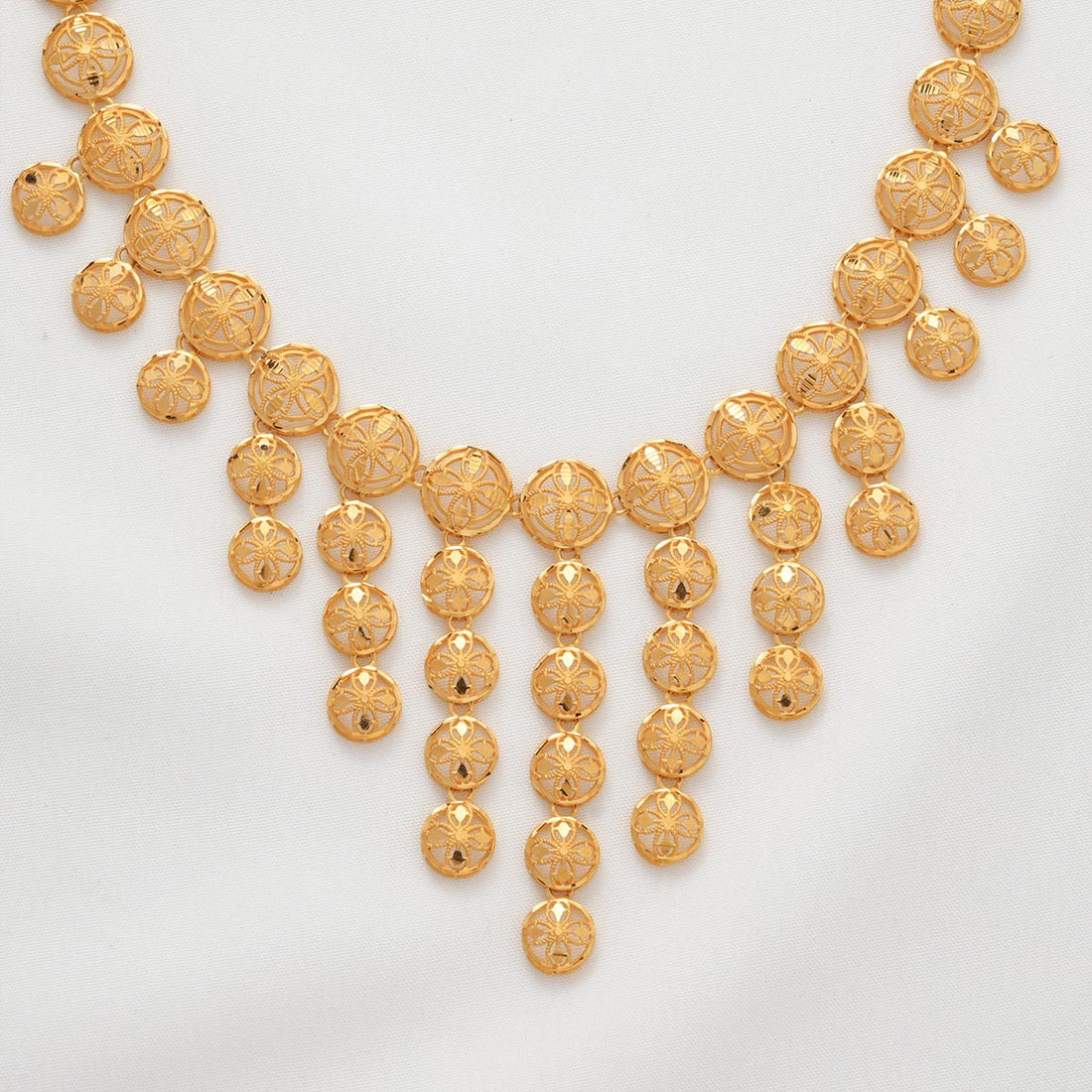 Chic &amp; Trendy Short Necklace