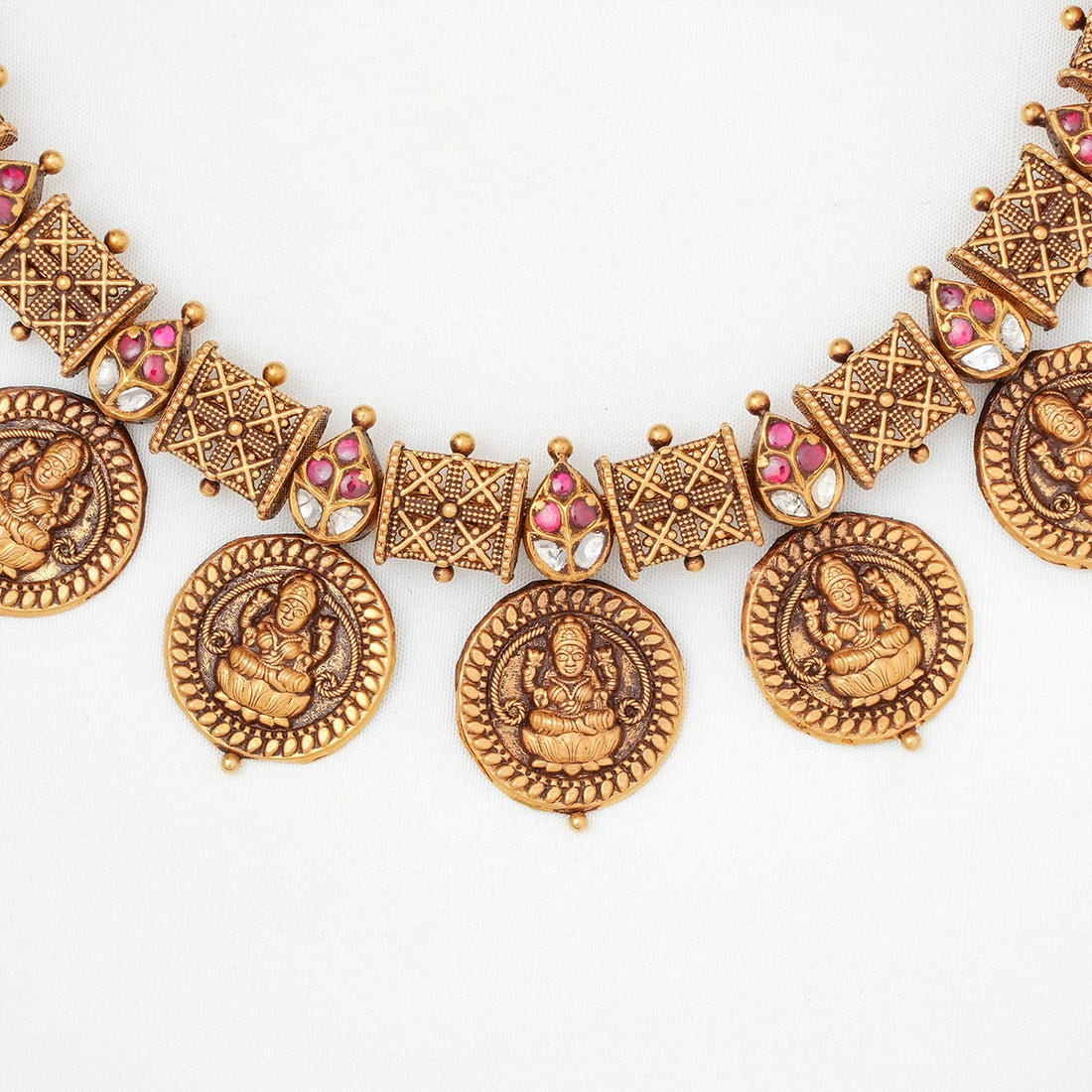 Luminous Nagas Short Necklace