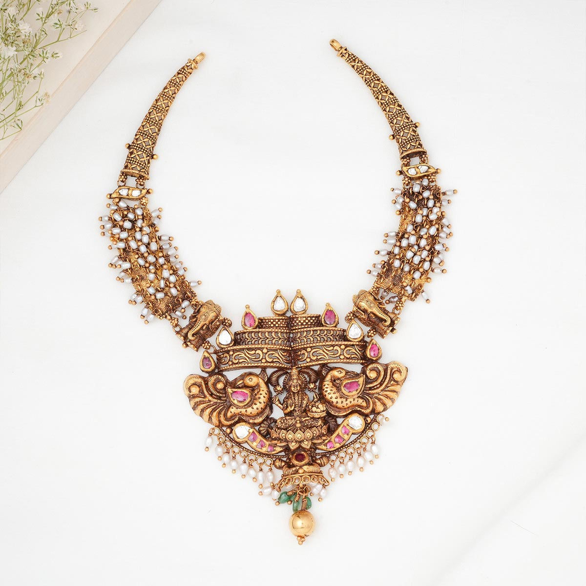 Admirable Nagas Short Necklace