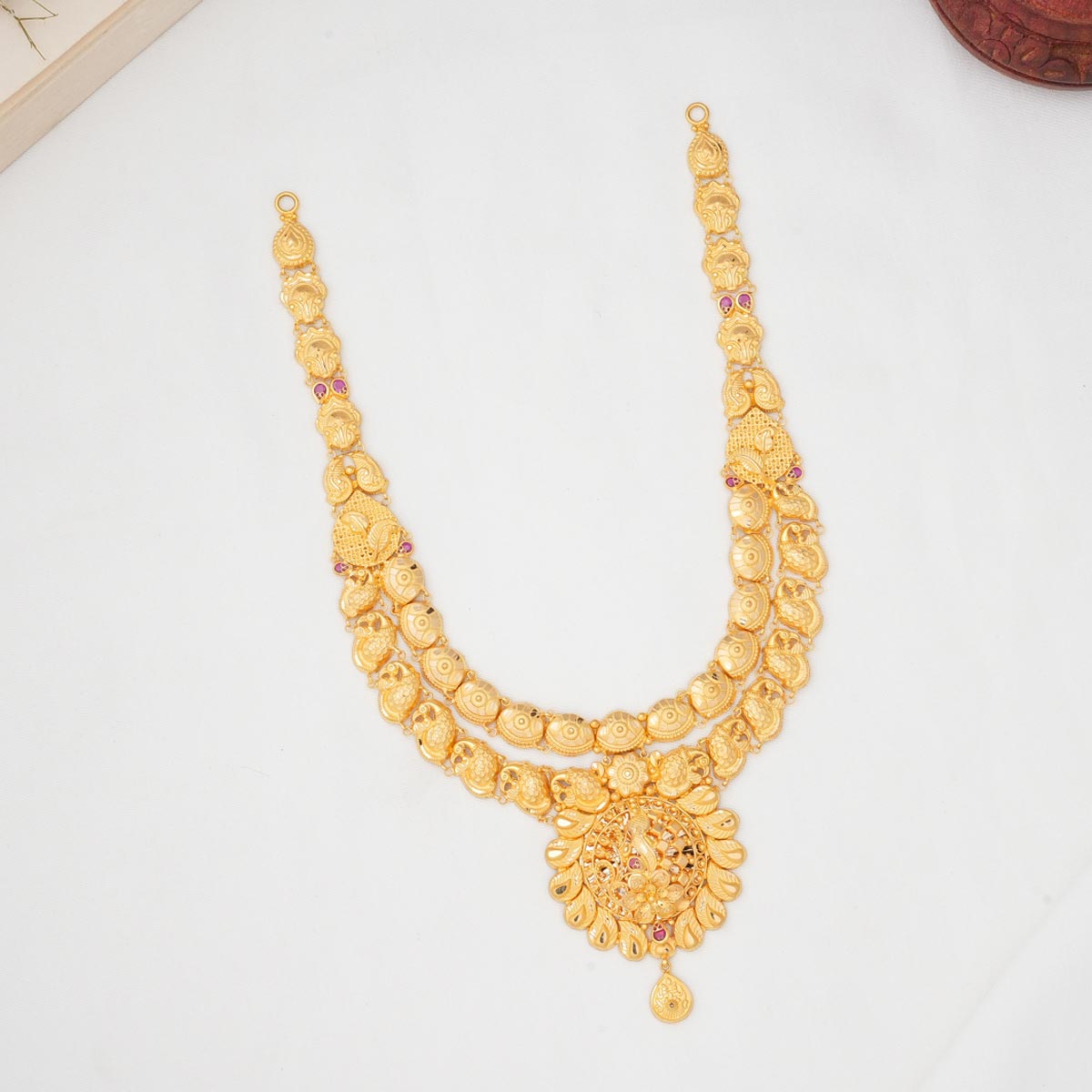 Shrika Short Necklace