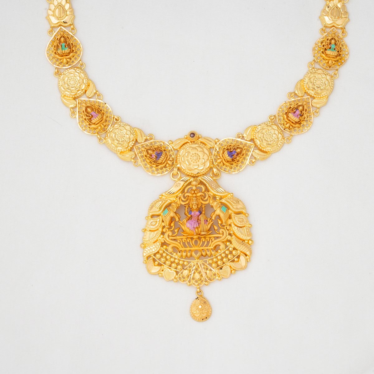 Selvi Short Necklace