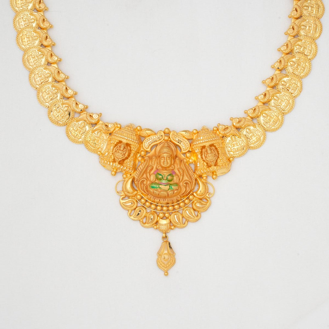 Sharika Short Necklace