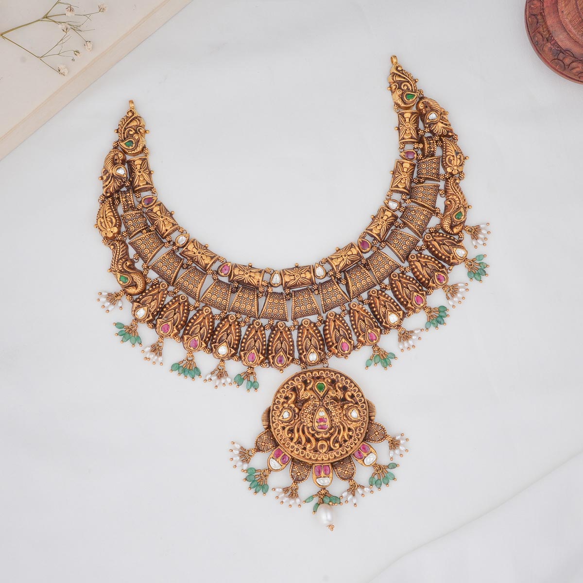 Grand Look Nagas Short Necklace
