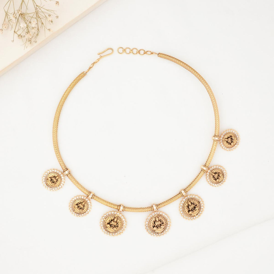 Gold Aura Antique Short Necklace