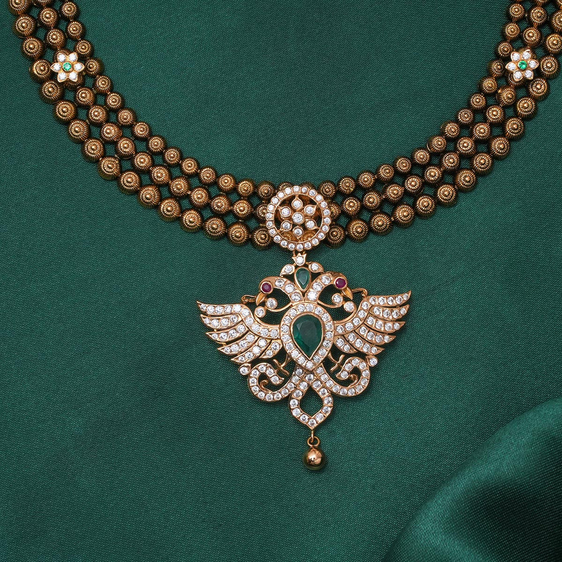 Prakalya Short Necklace