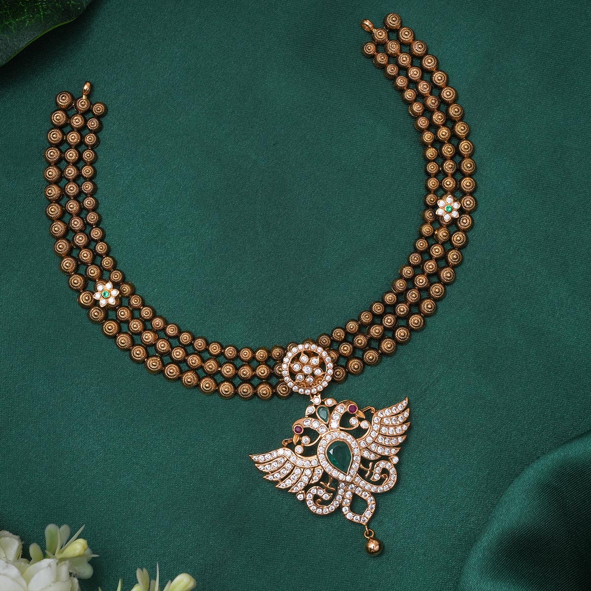 Prakalya Short Necklace