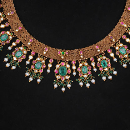 Mesmerizing Antique Short Necklace
