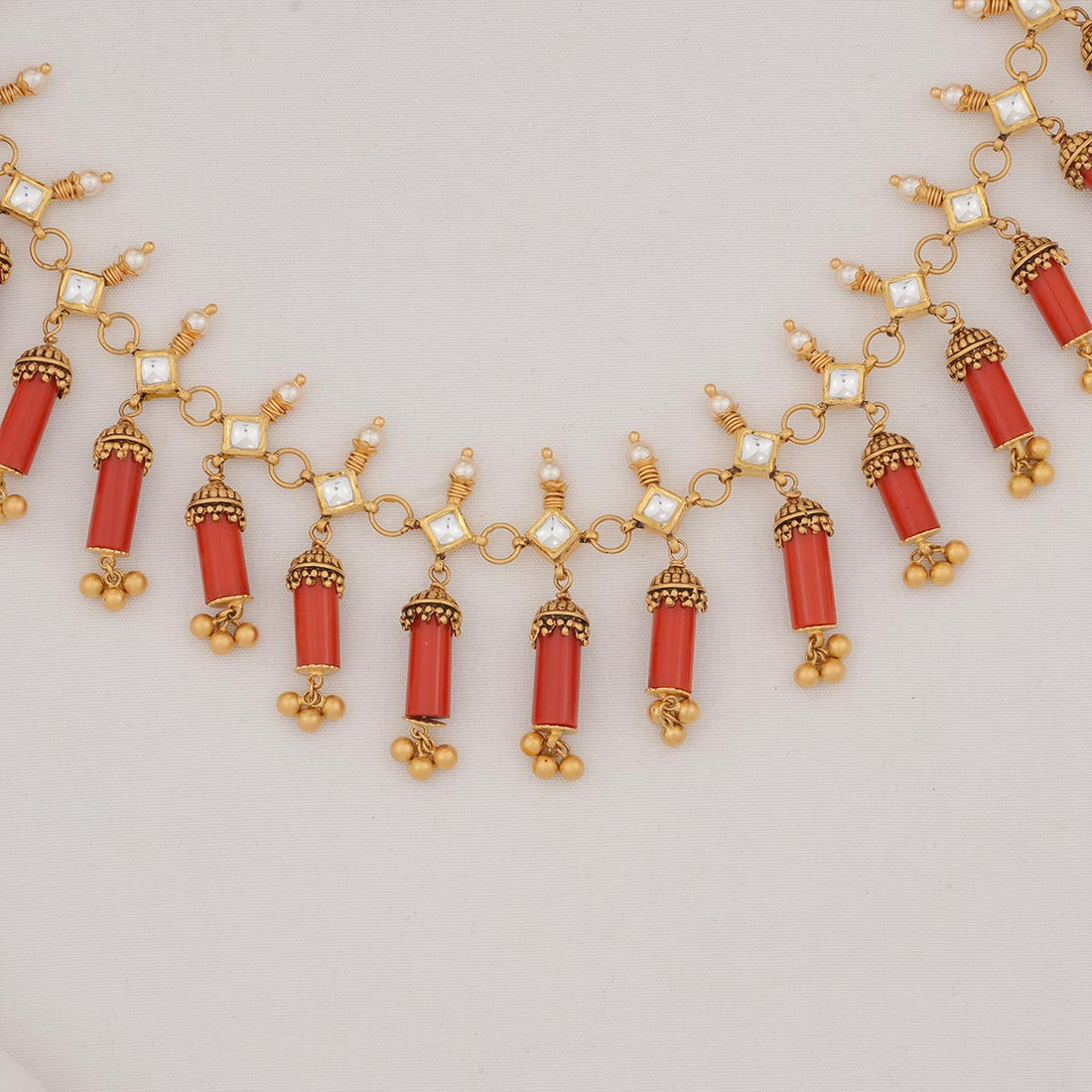 Catchy Coral Kundan Short Necklace Set