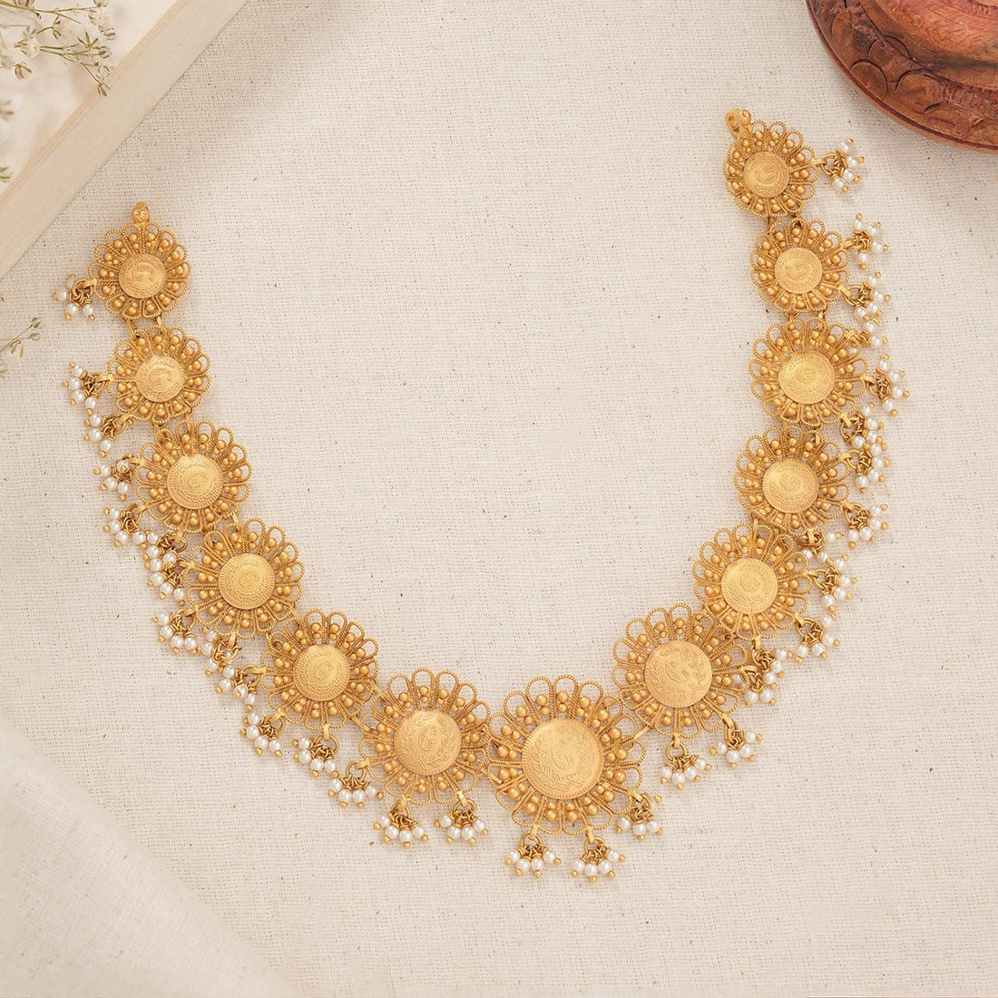 Vaibhavi Antique Short Necklace