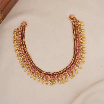 Attractive Nagas Short Necklace