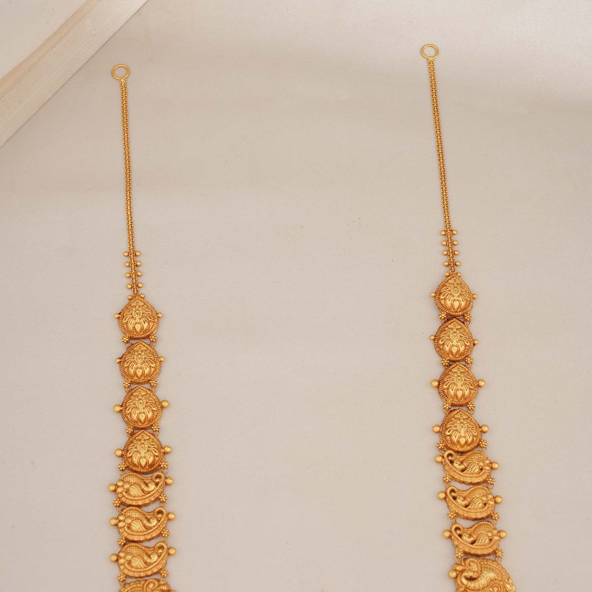 Vishithra Nagas Long &amp; Short Necklace