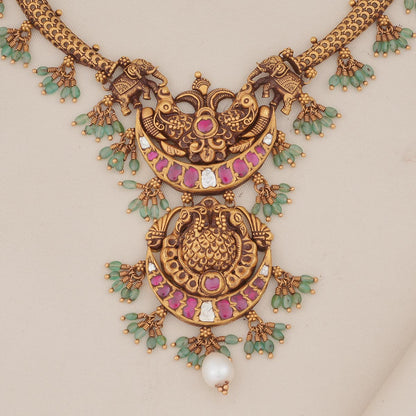 Classy Antique Short Necklace