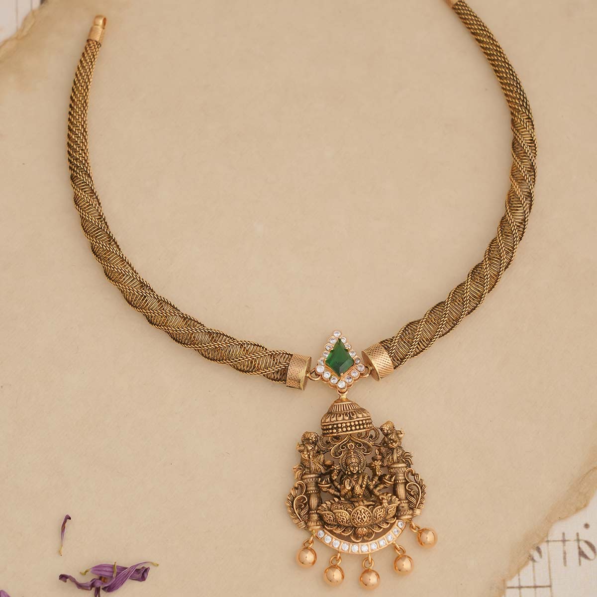 Vithisha Antique Short Necklace