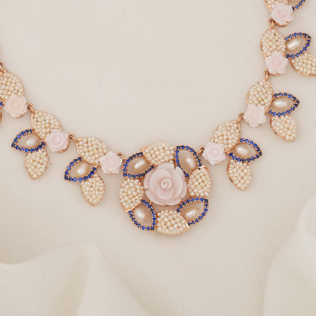 Charm Short Necklace Set