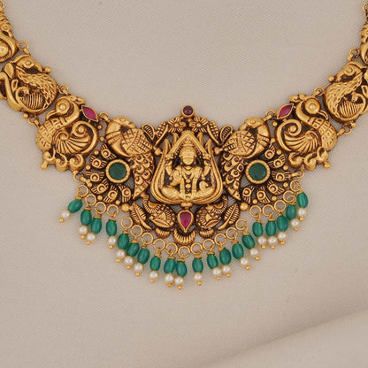 Classy Antique Short Necklace