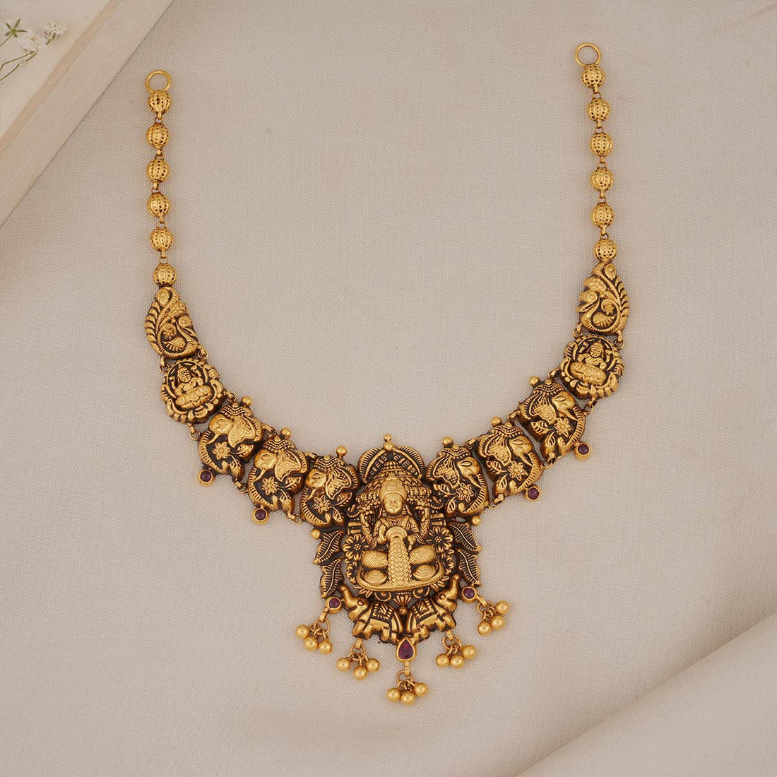 Vithisha Antique Short Necklace