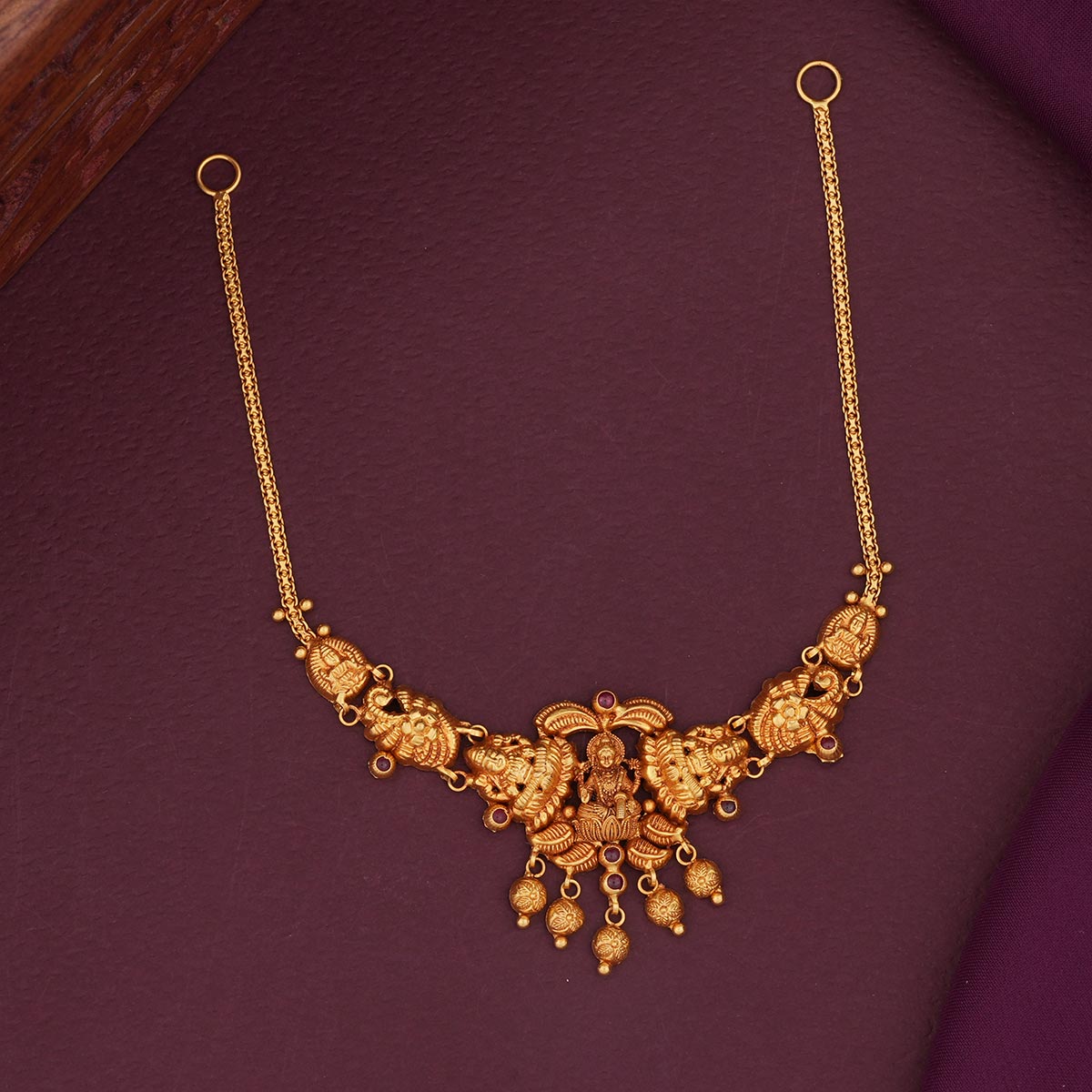 Catchy Antique Short Necklace