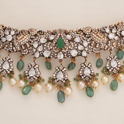 Grand Look Antique Victorian Choker