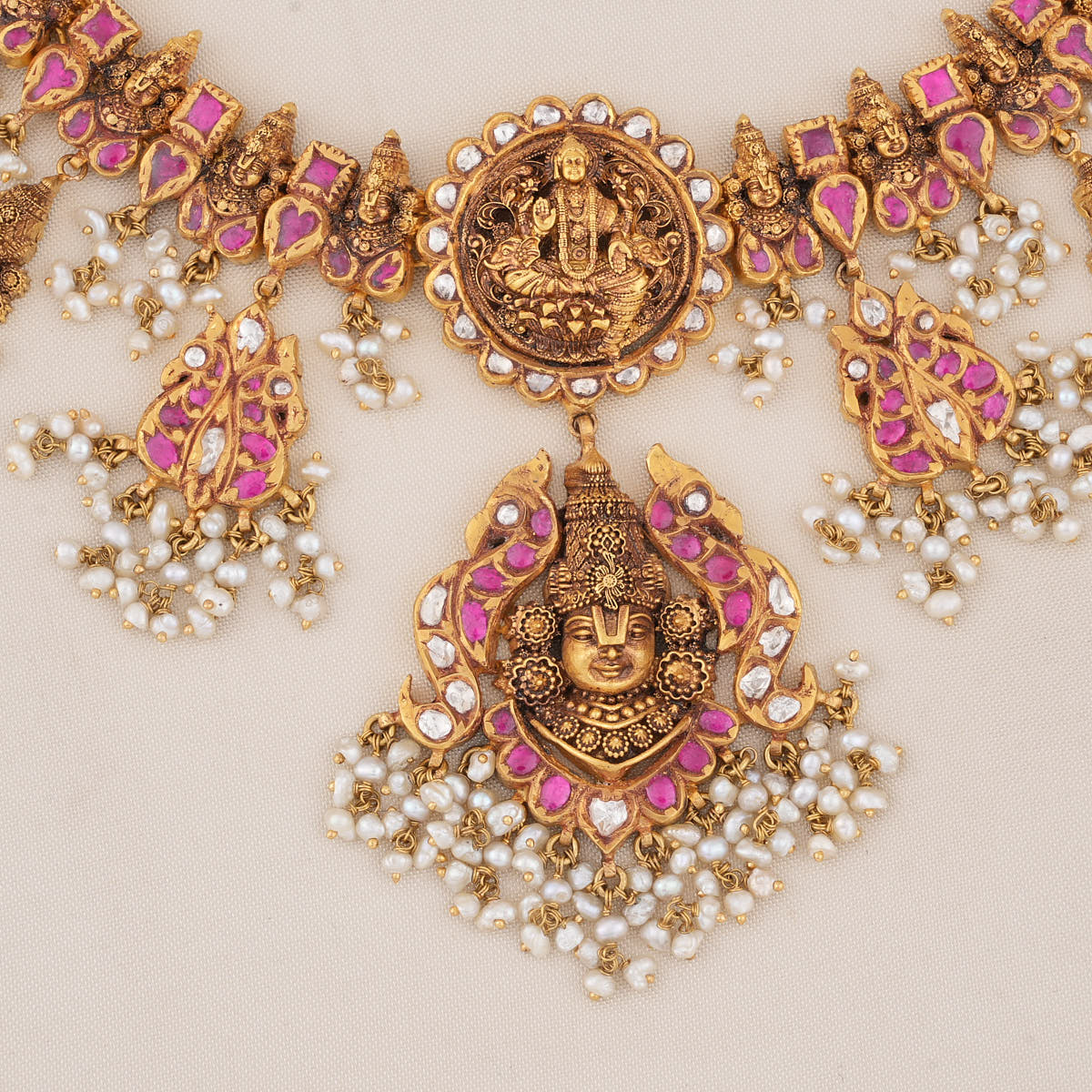 Divine Look Antique Short Necklace