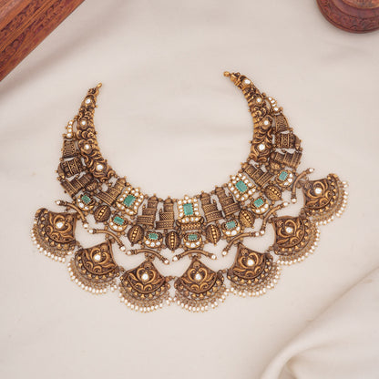Classy Antique Short Necklace
